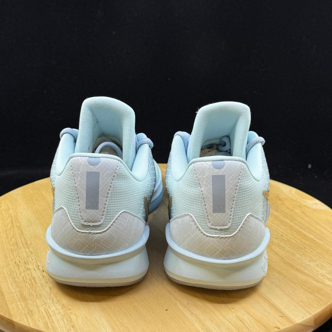 Nike Men\'s Blue and Gold Trainers