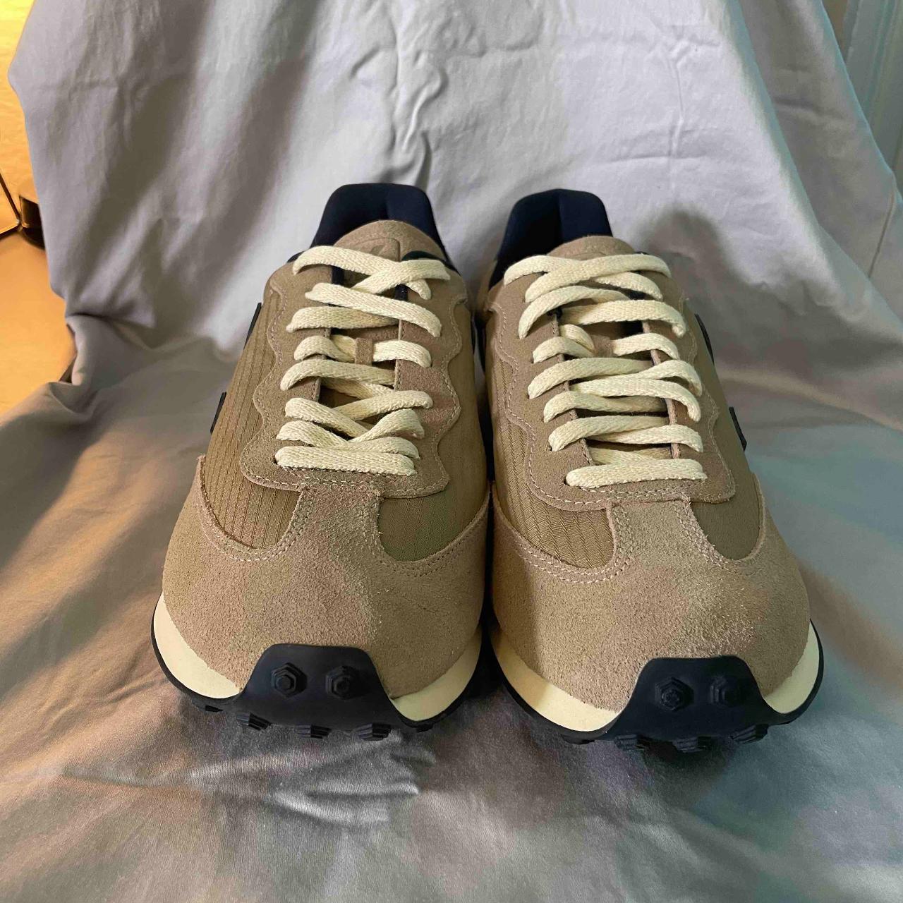 Veja Men's Tan Trainers | Depop