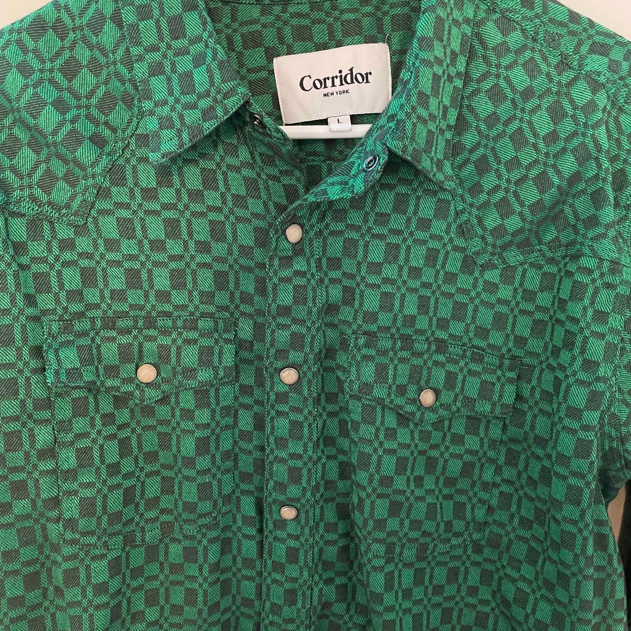 Corridor Men's Green Shirt (2)