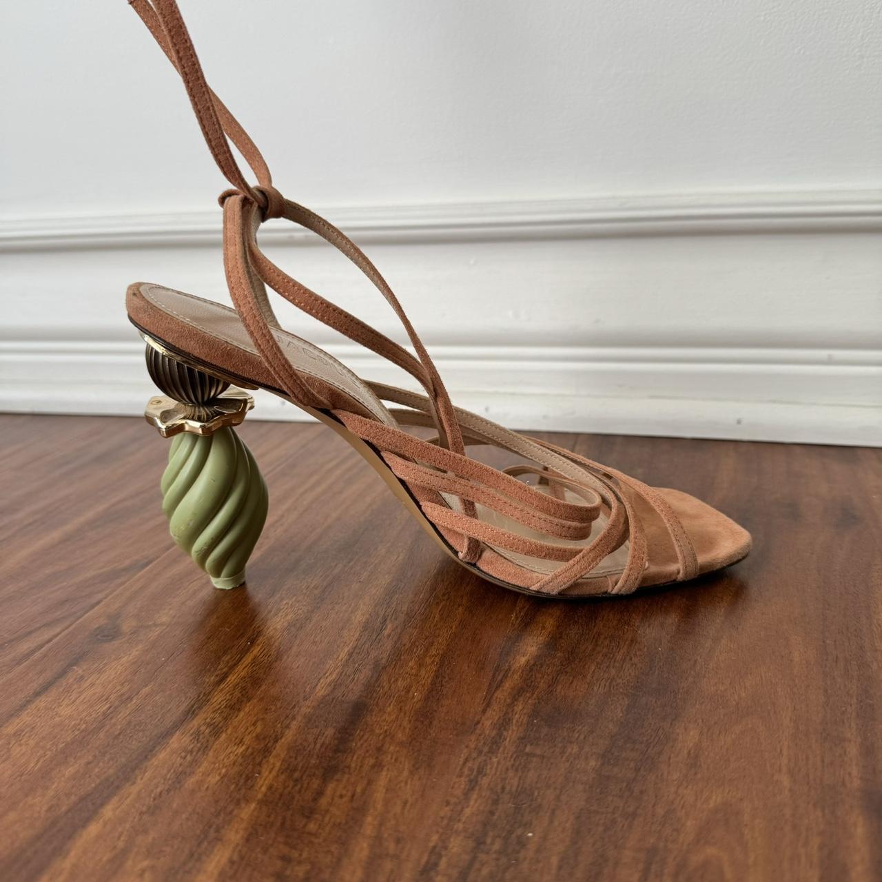 Jacquemus Pisa Sandals in Dark Nude Size