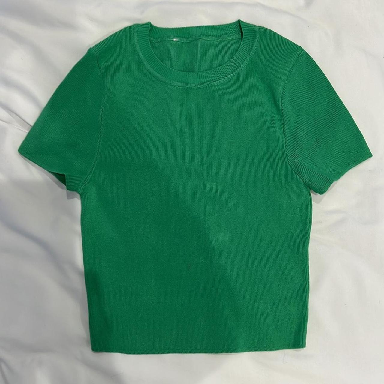 Zara green cropped t shirt XS costs 27.50 on... Depop