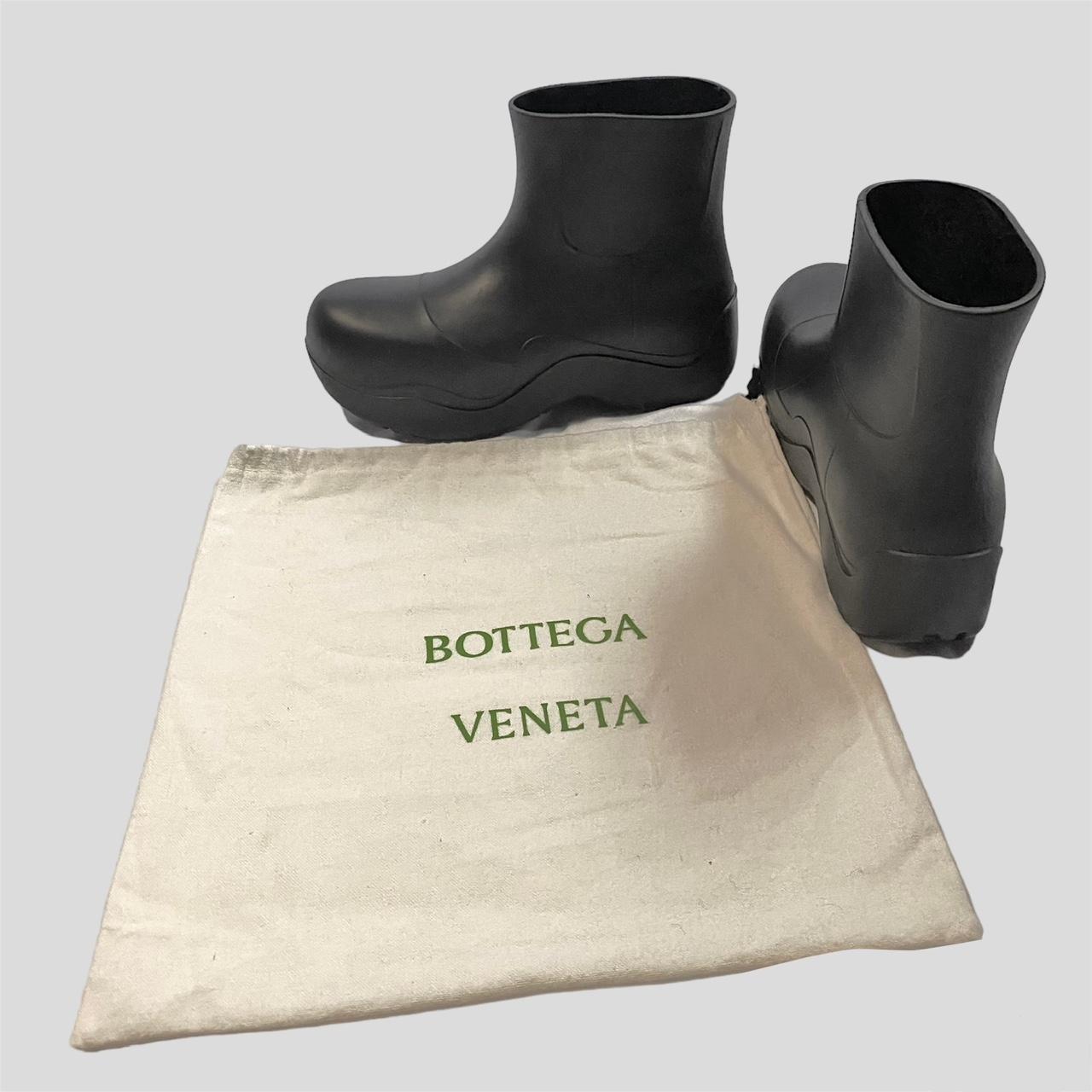 Bottega Veneta Men's Black Boots | Depop