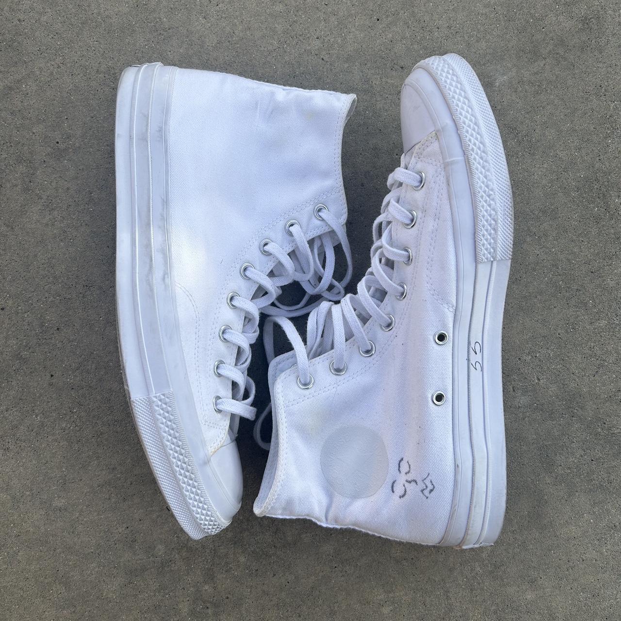 white converse youth size 5