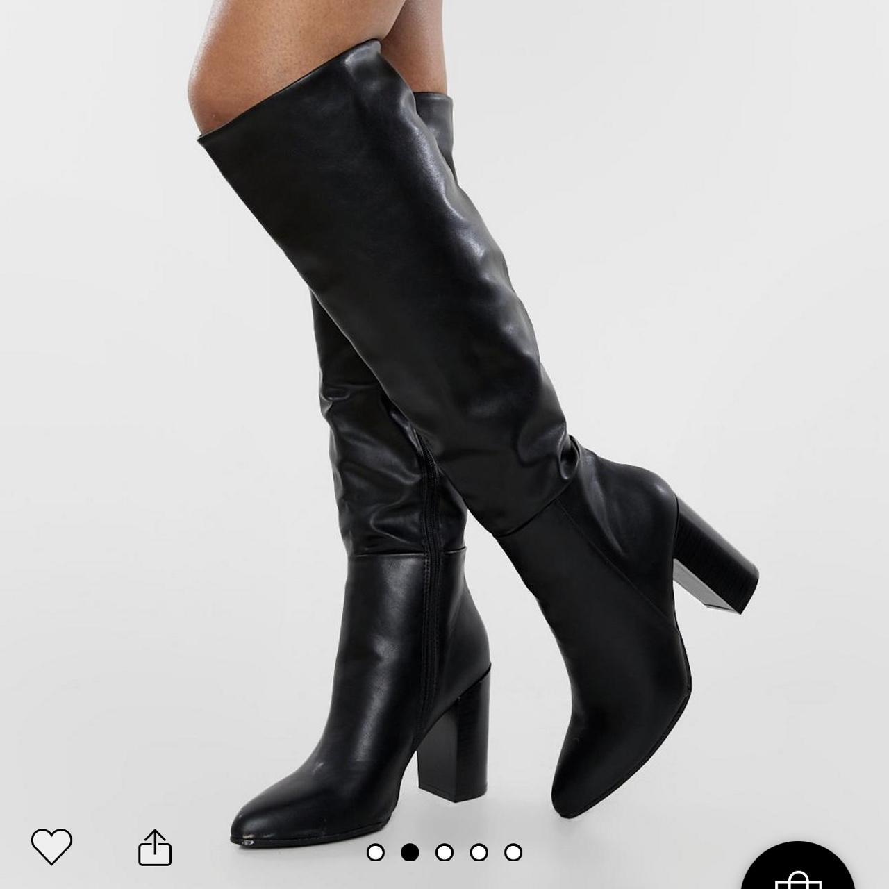 Boohoo Women's Black Boots | Depop