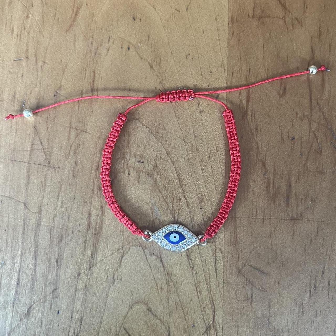 Pulseritas de mal de ojo//Red Evil Eye Macrame... - Depop