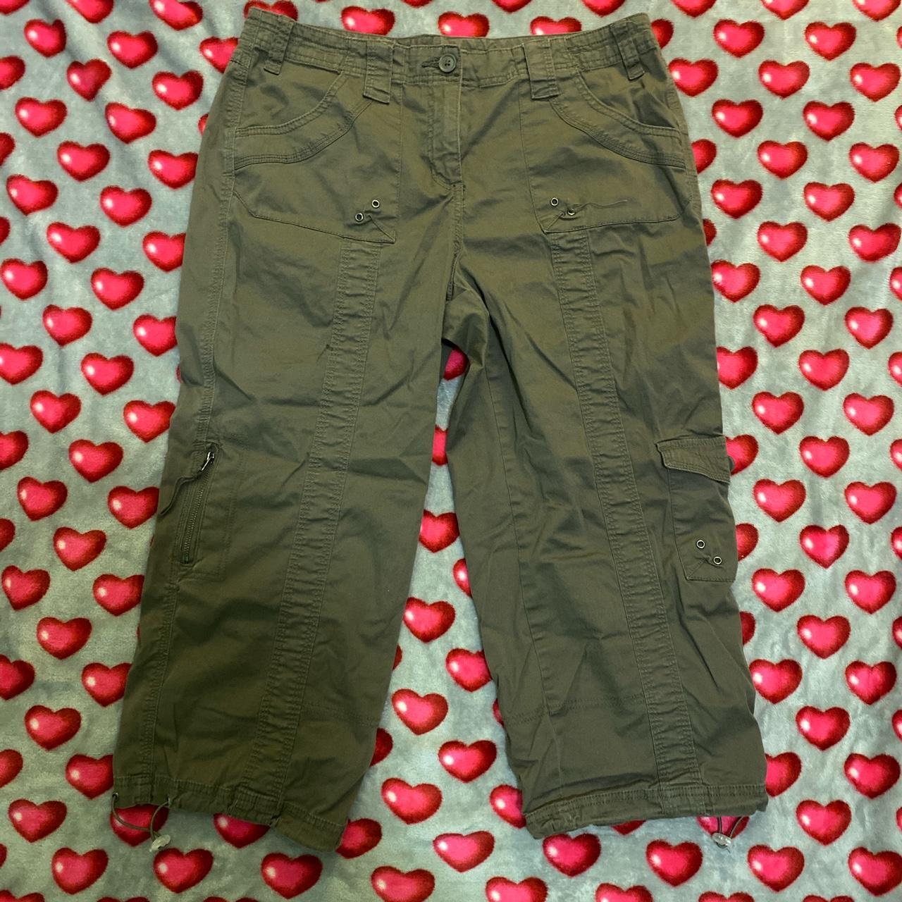 cute-brown-cargo-pants-shows-green-in-depop