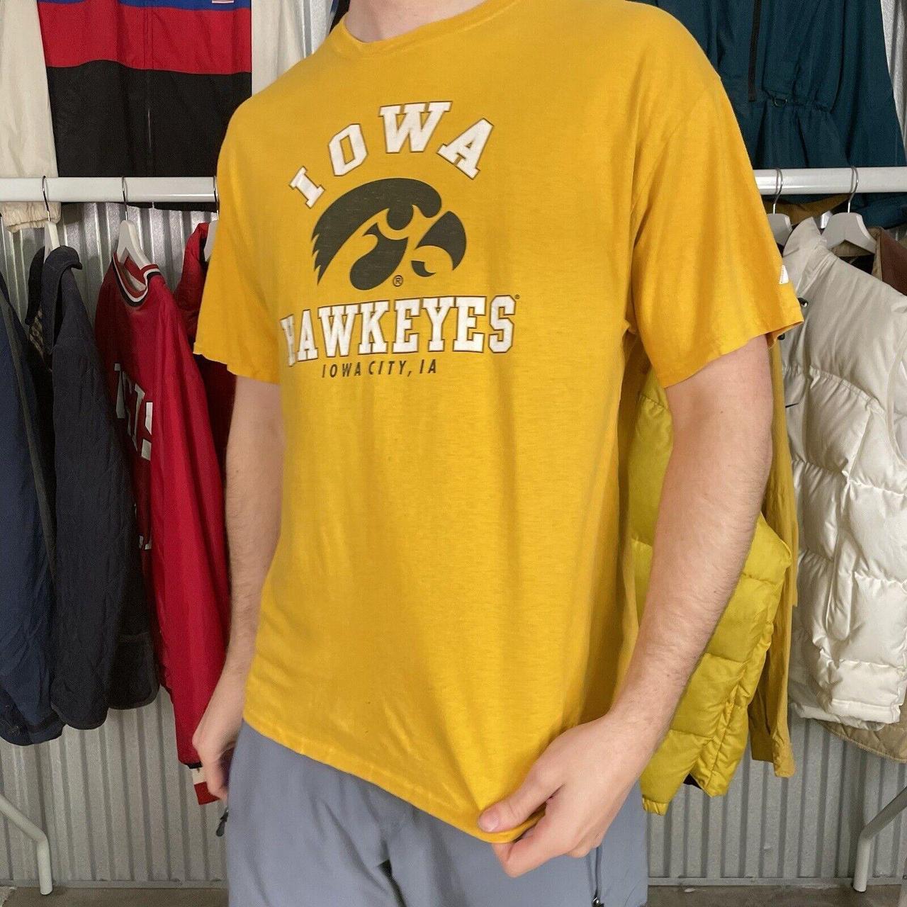 Russell Athletic Men's Yellow Tshirt Depop