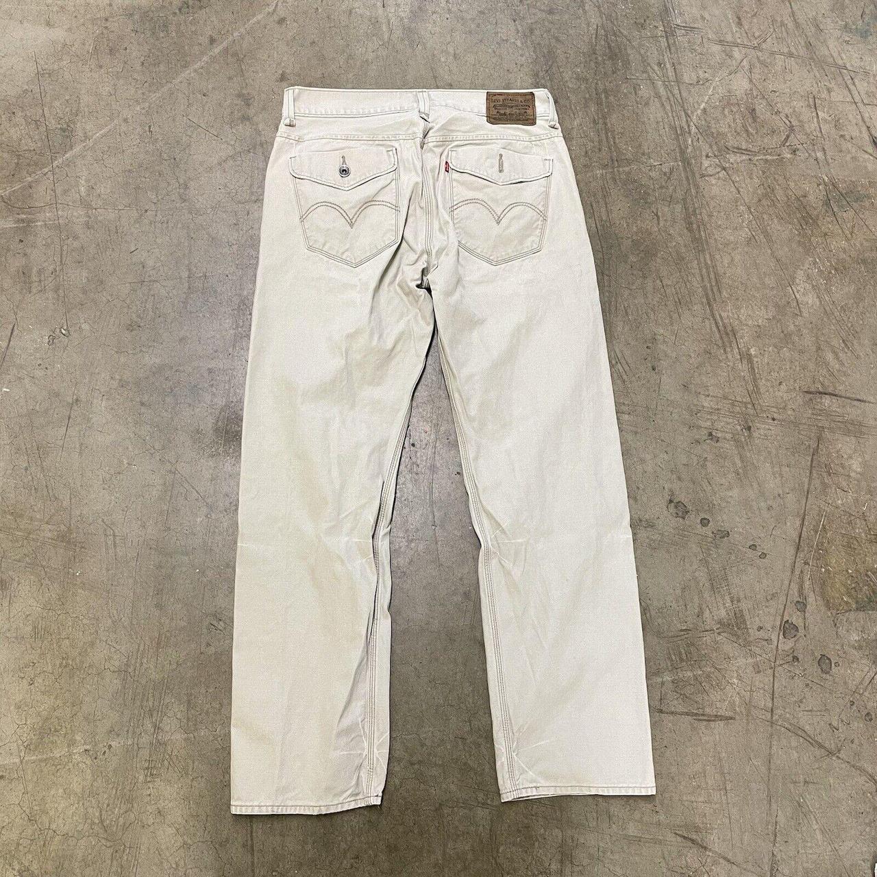 Levi's Men's Cream Jeans | Depop