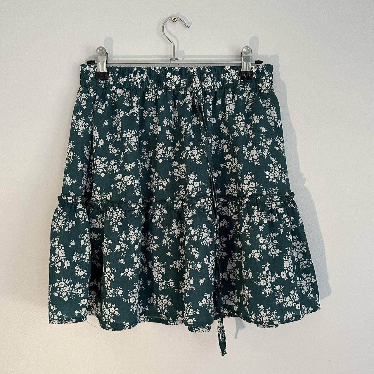 Women's Green and White Skirt | Depop