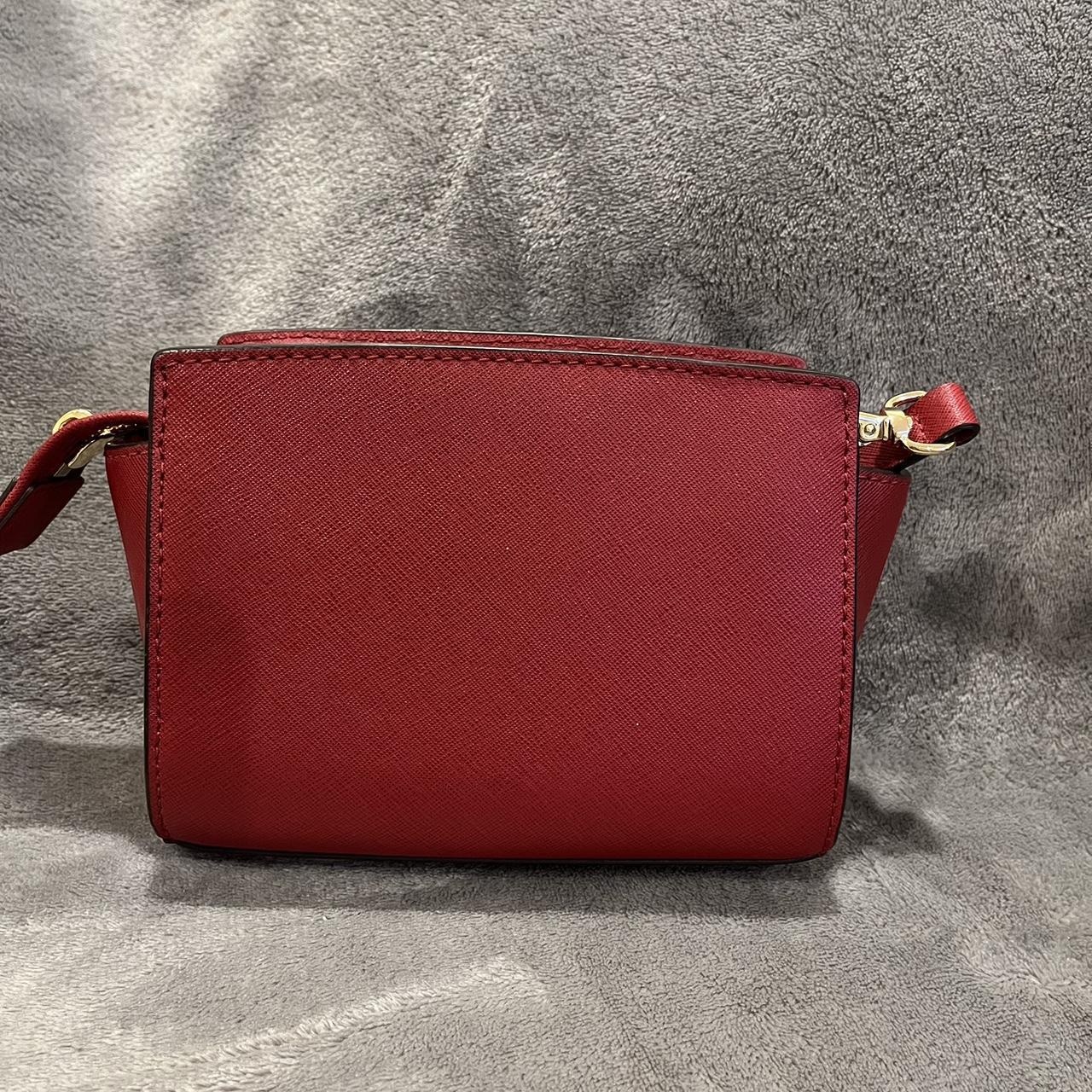 Michael Kors mini Selma cross body bag Used a few. Depop