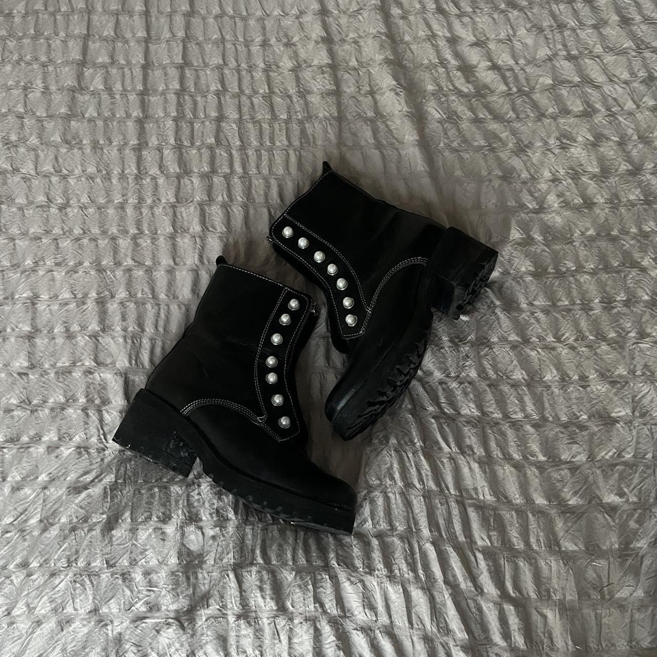 Steve madden outlet pearl boots