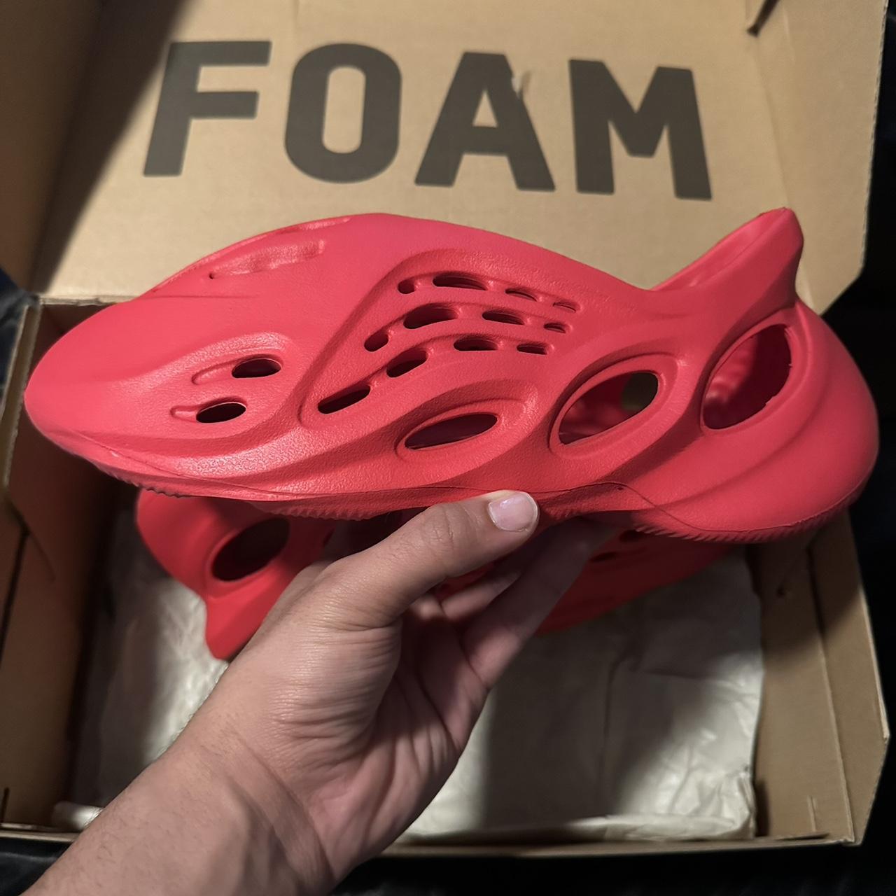 yeezy home runner