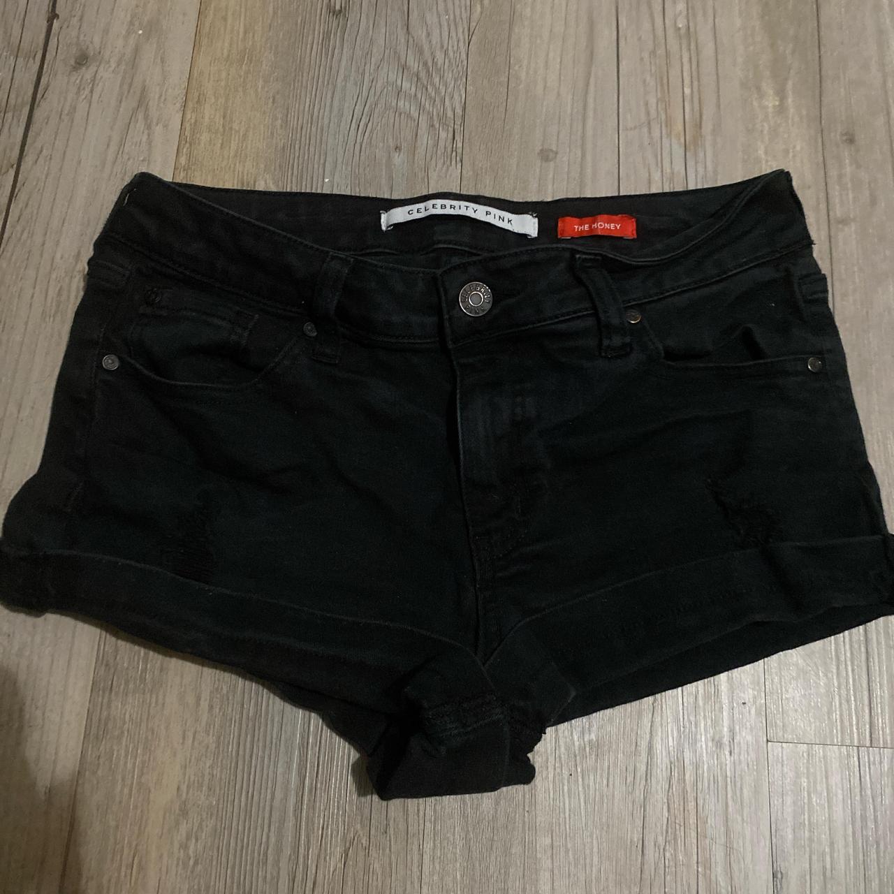 item listed by drenaxox