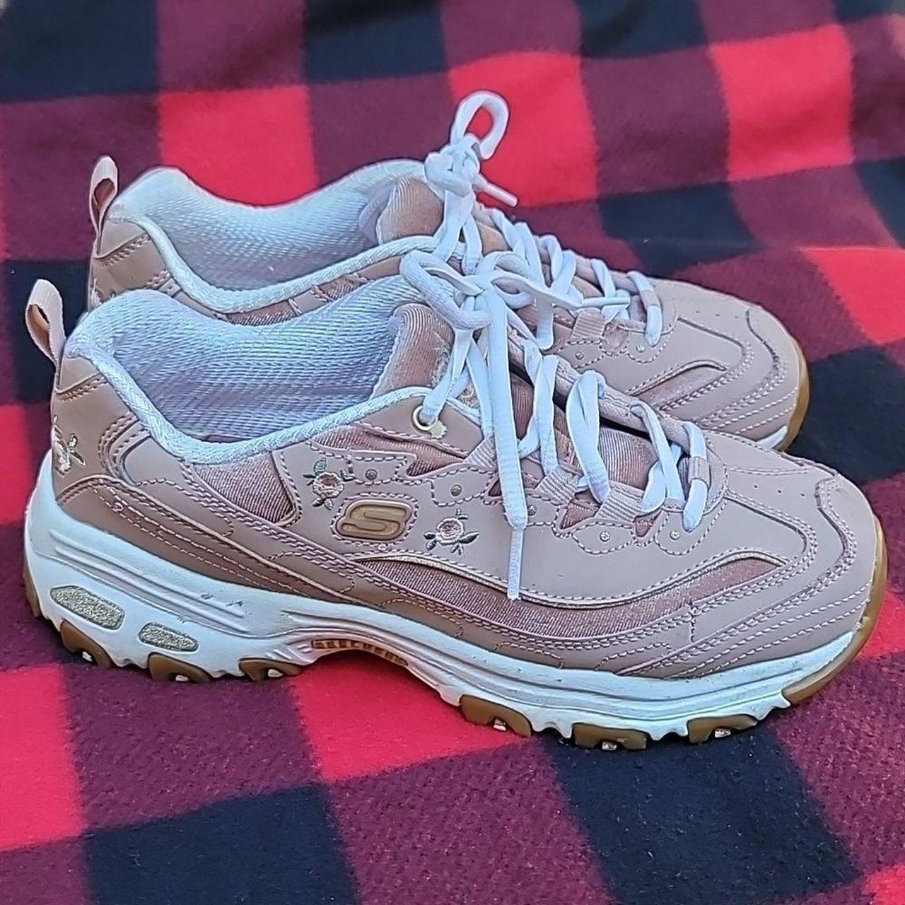 Sketchers on sale with roses