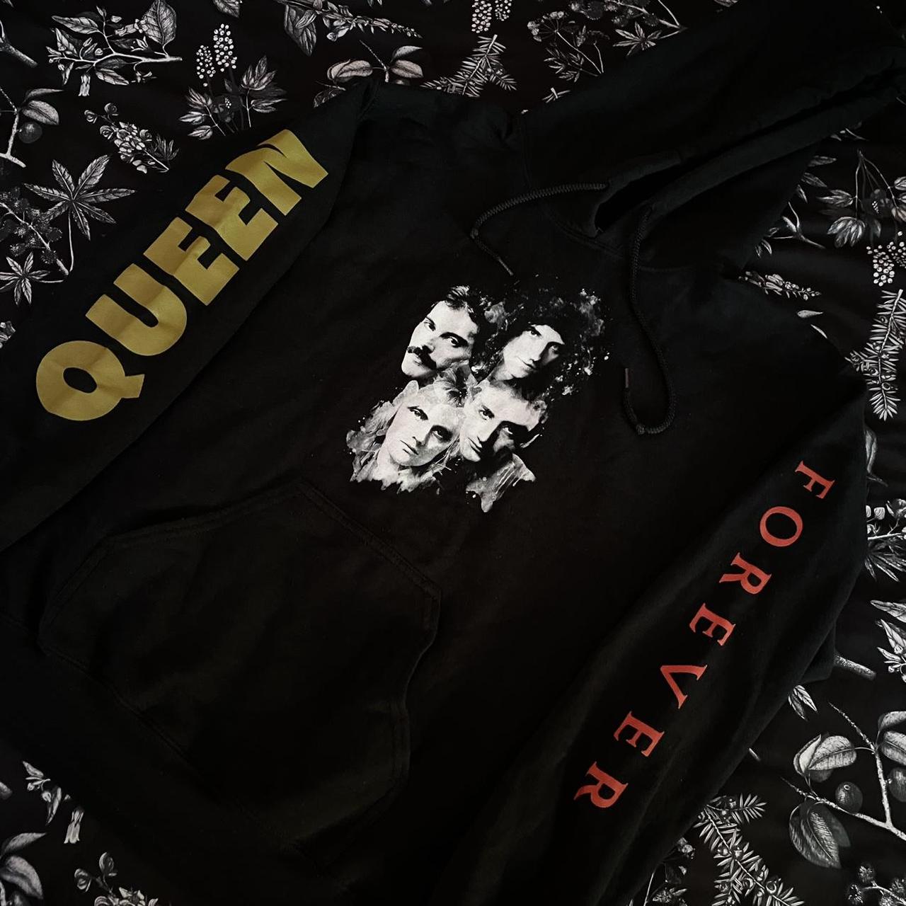 PLEASE READ Queen forever black band hoodie Size Depop