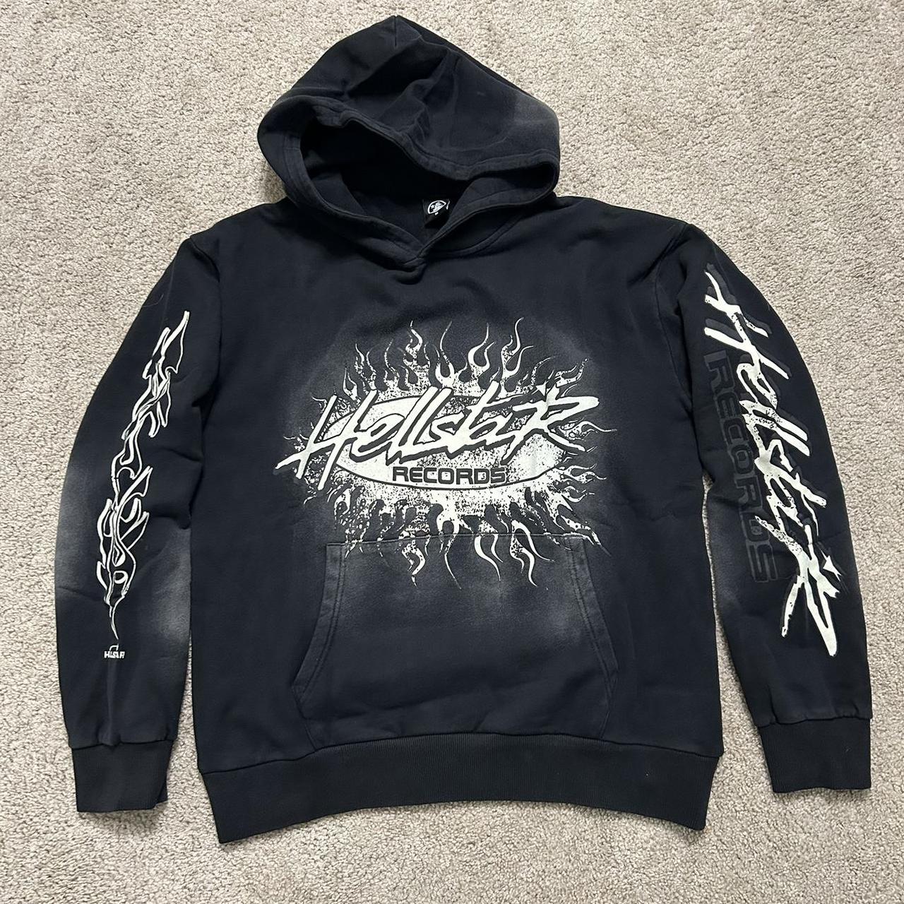 black hellstar hoodie worn once send offers - Depop