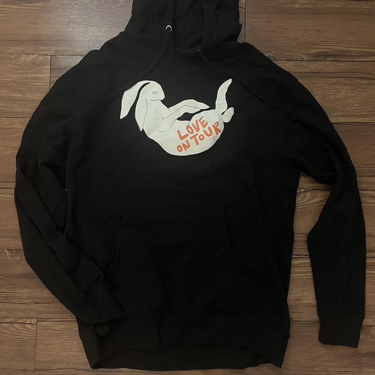 Love on popular Tour Hoodie Size L