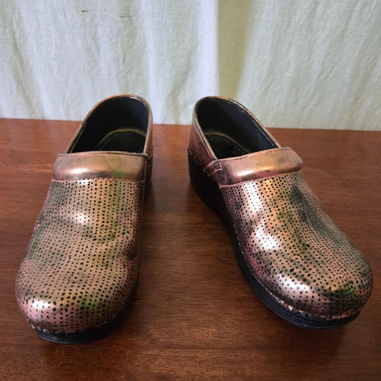 Dansko Professional Rose Gold Dansko Dansko Shoes Womens 39 Hand