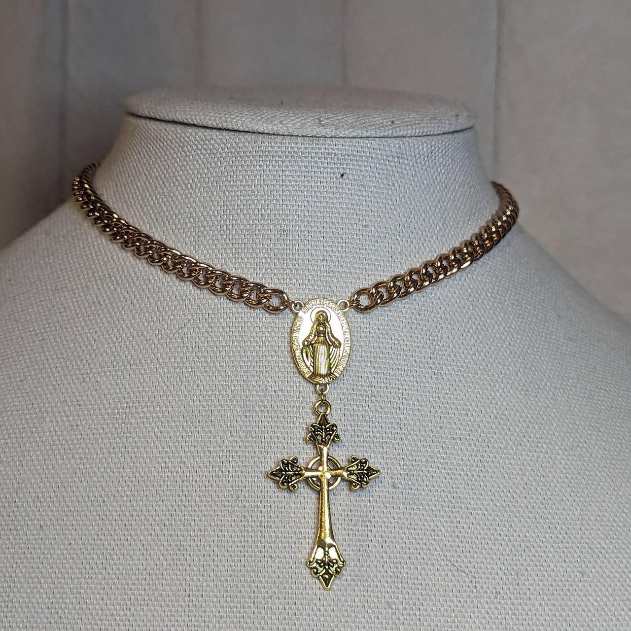 Cross pendant pearl necklace handmade by me 15-17 - Depop