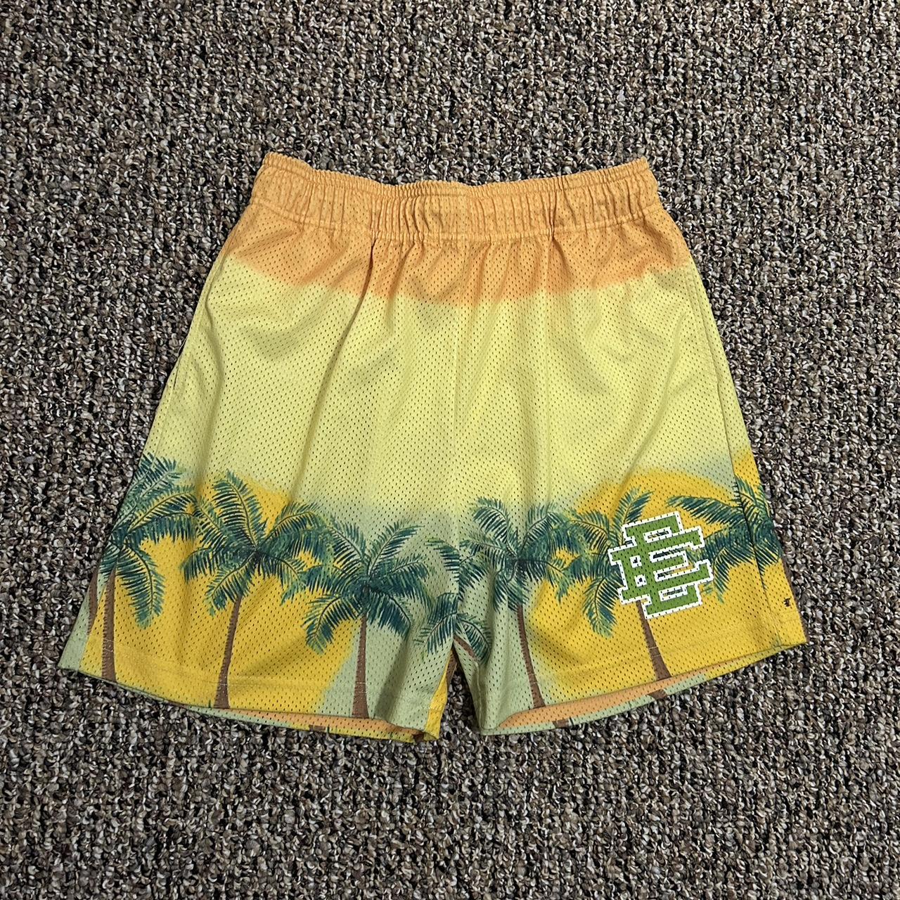 Eric Emanuel Shorts size factory Large