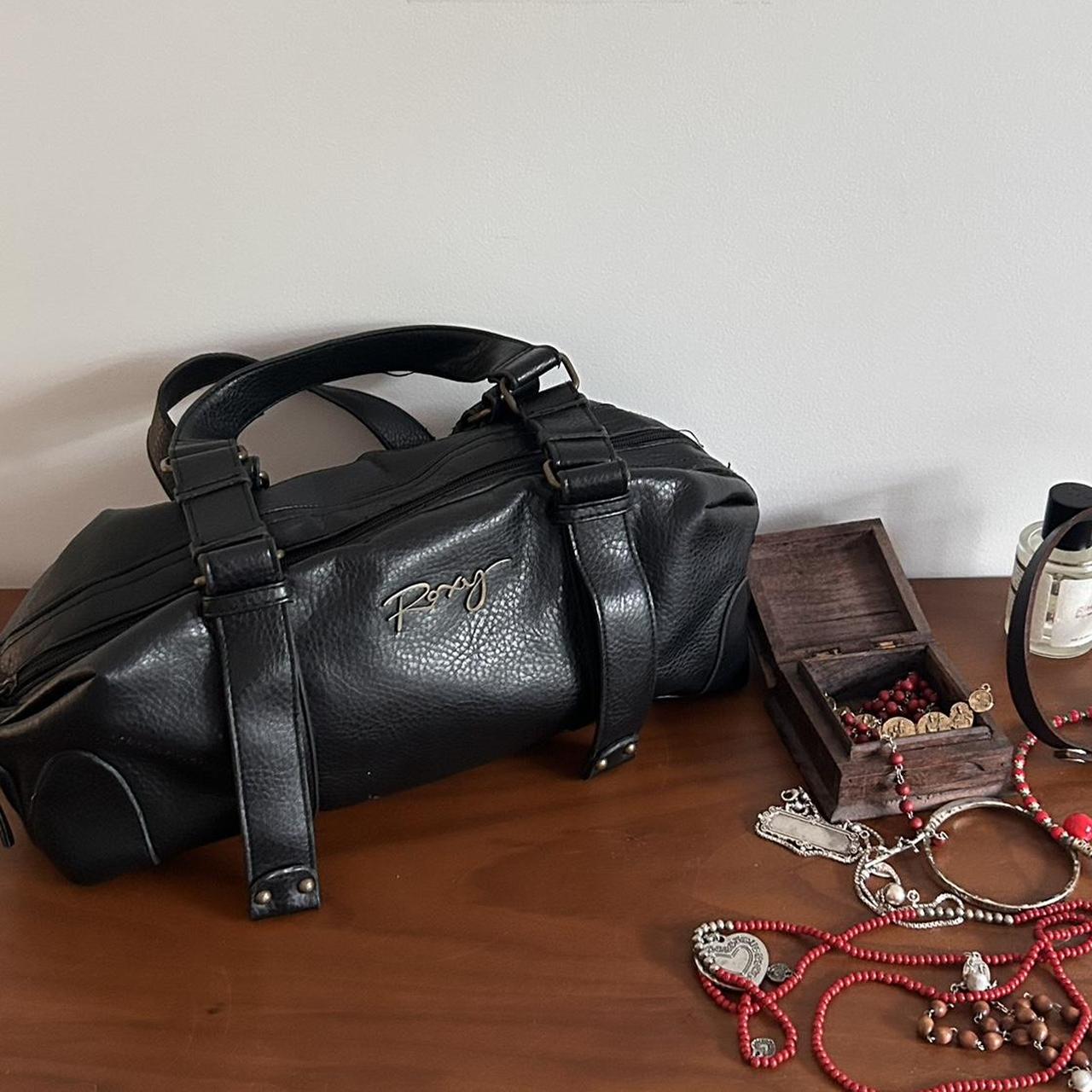 vintage leather roxy hand bag perfect condition Depop