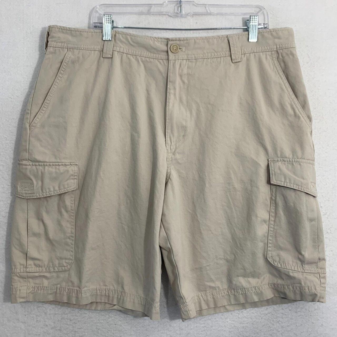 IZOD Saltwater Mens Cargo Shorts Size 38 Beige Chino... Depop
