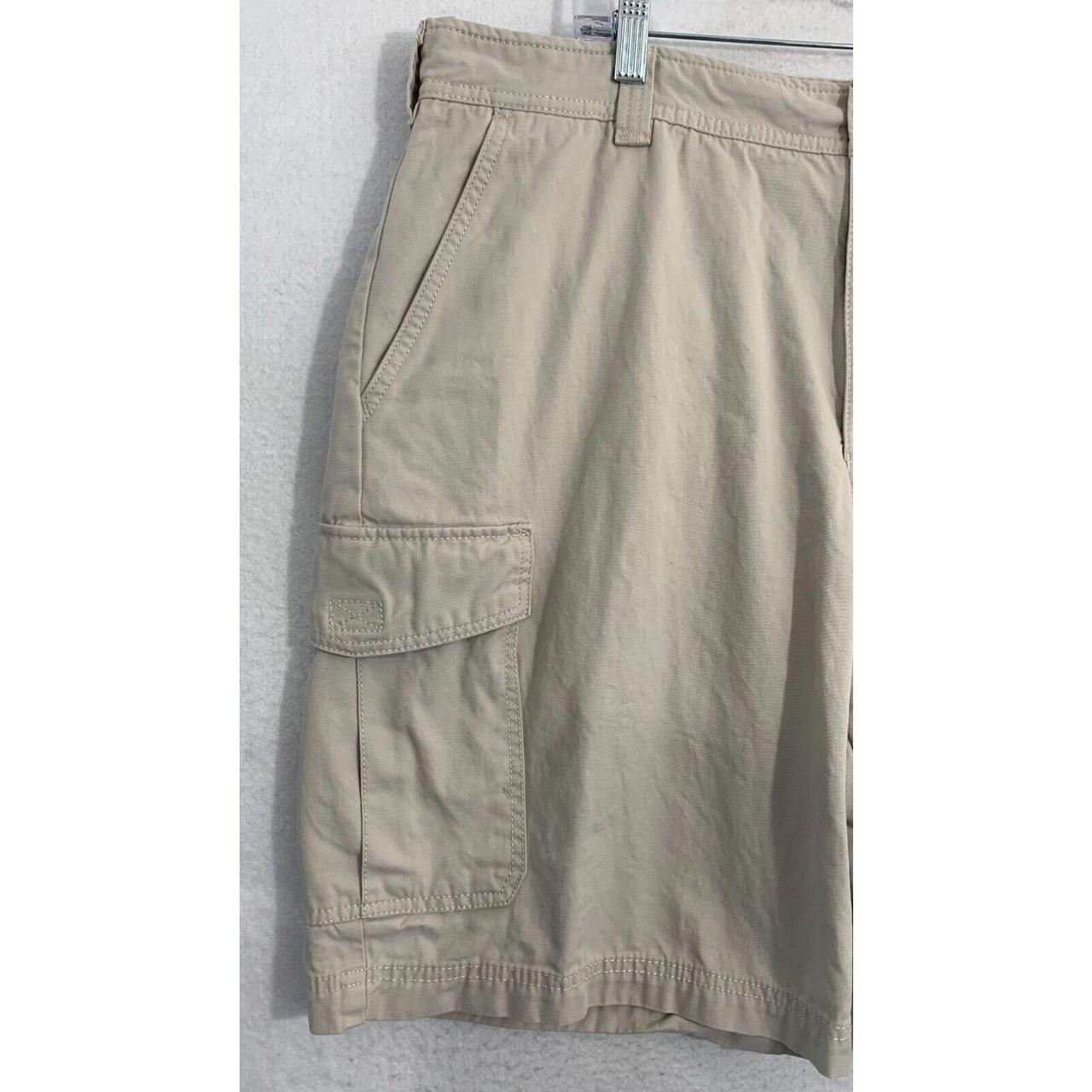 IZOD Saltwater Mens Cargo Shorts Size 38 Beige Chino... - Depop