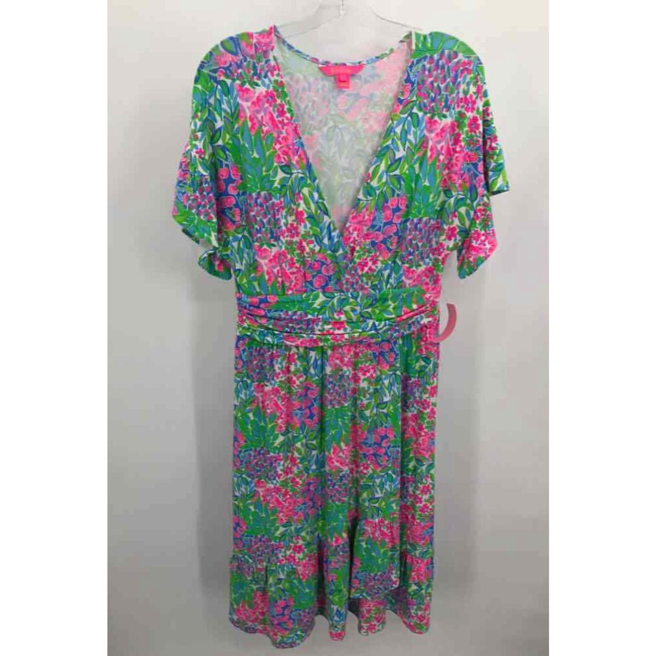 PreOwned Lilly Pulitzer Blue Size Large Short Short... Depop