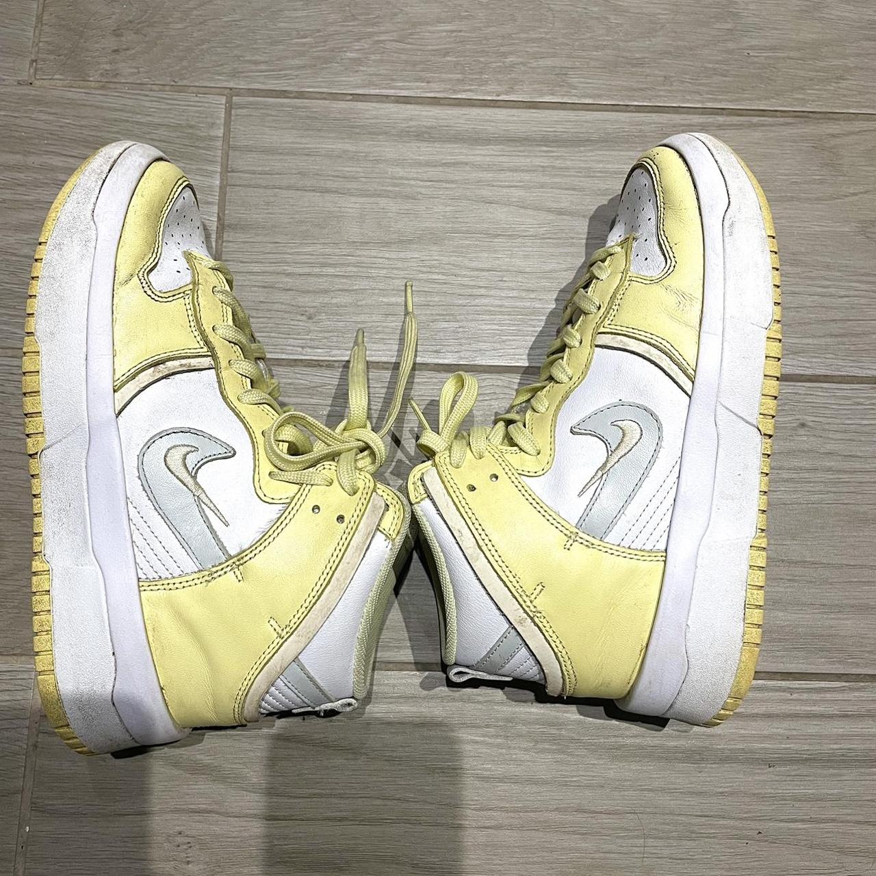 womens yellow nike trainers