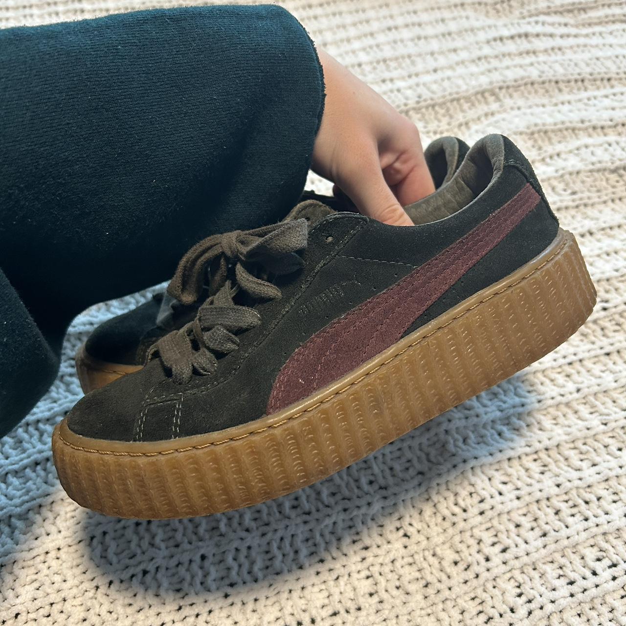 Burgundy hotsell platform pumas