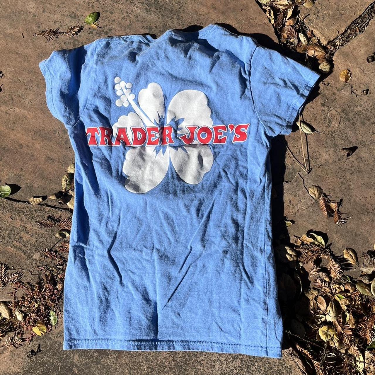 trader joe’s baby tee 🧩 so cute and flattering, baby... Depop