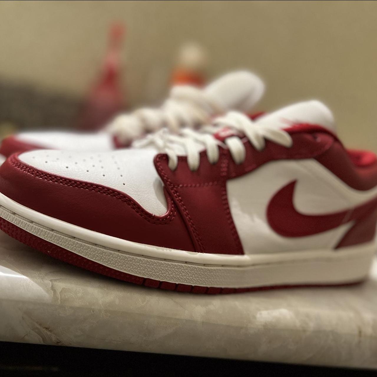harga air jordan 1 low gym red