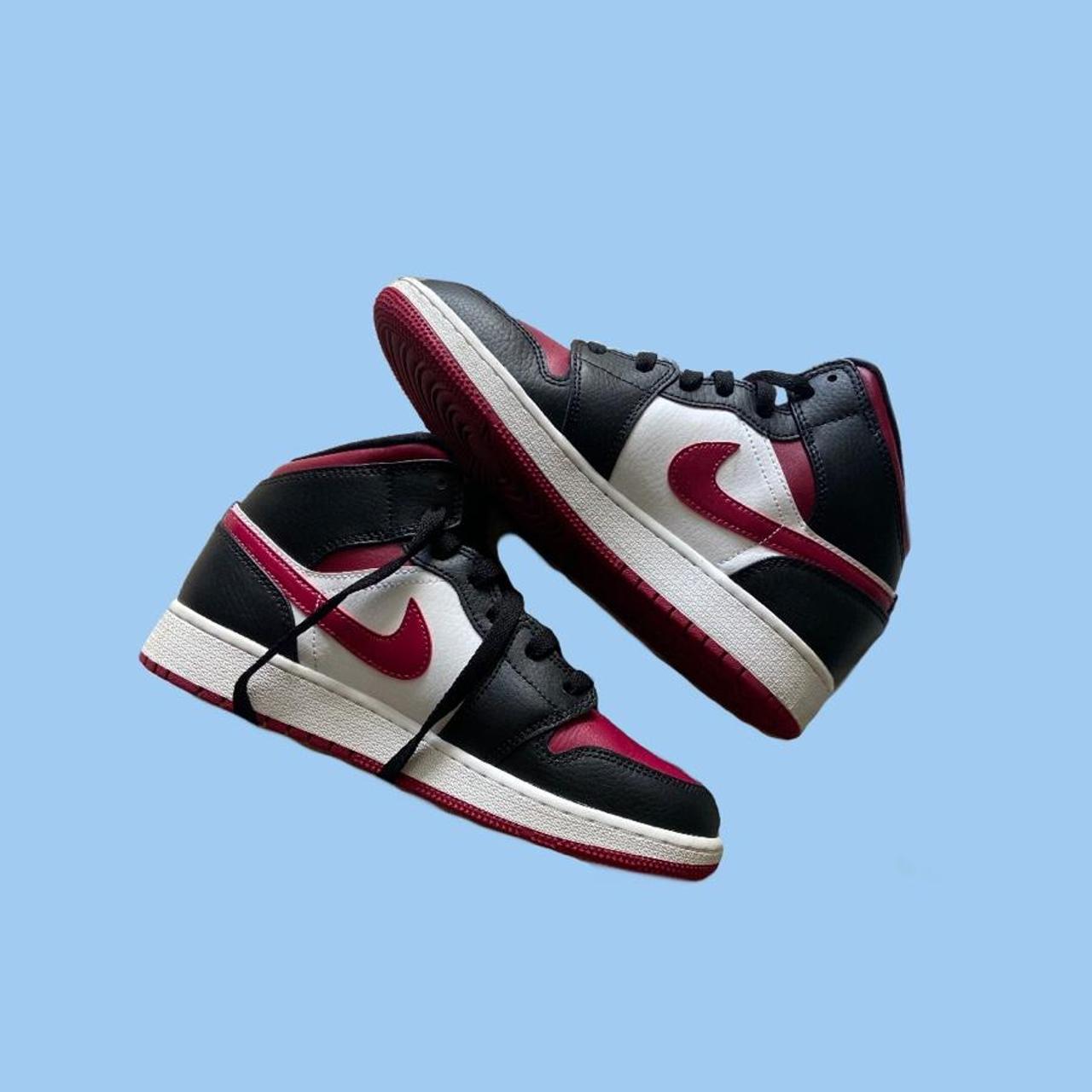 Jordan womens air jordan 1 mid trainer black / cheap white / noble red