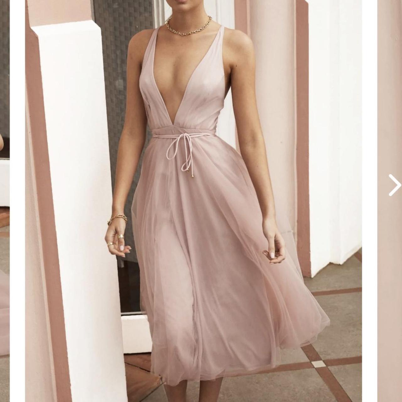 Selfie Leslie Floating By Plunging Neckline Depop