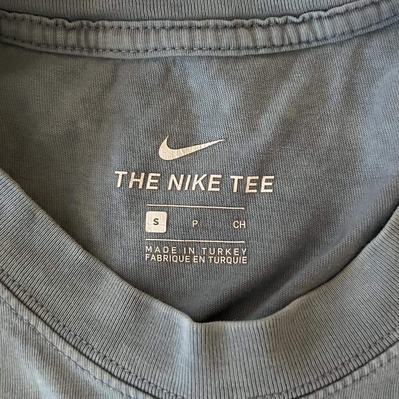 mens light blue nike shirt
