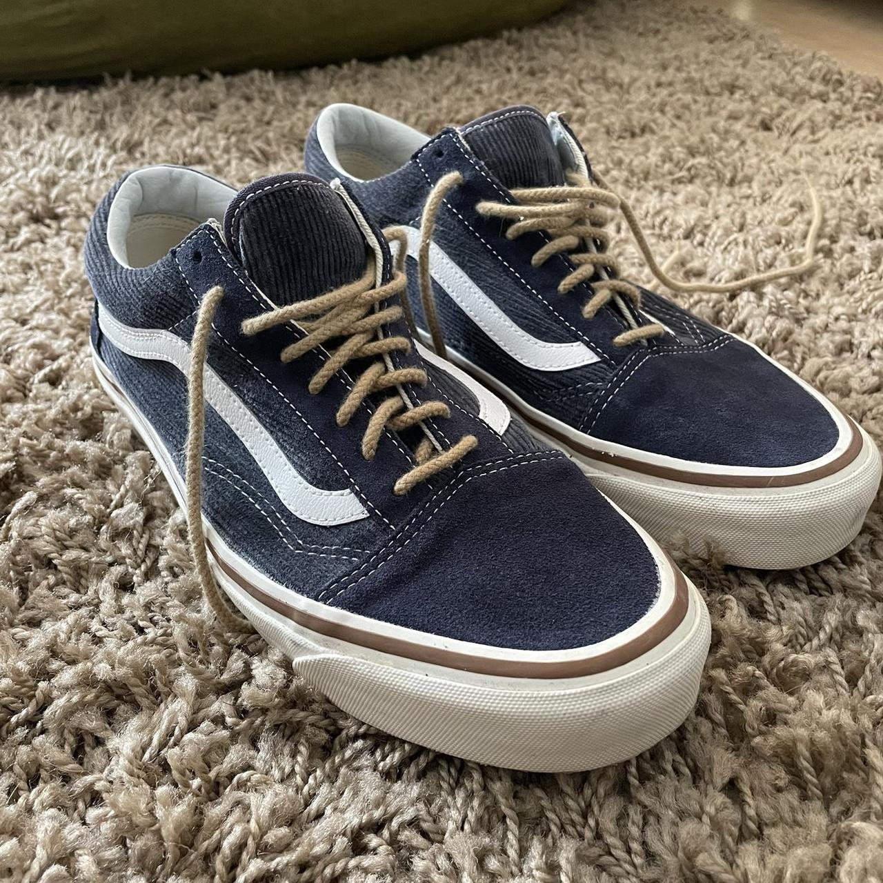 Vans old hot sale skool corduroy