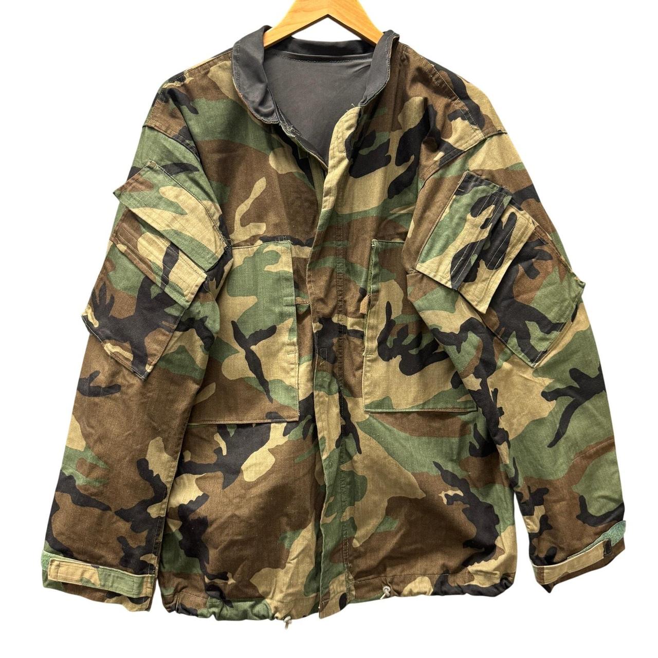 Preloved Men's Outdoors Jacket - Green/Brown - S … - image 1