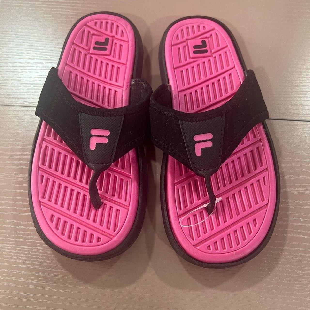 Fila sandals pink best sale