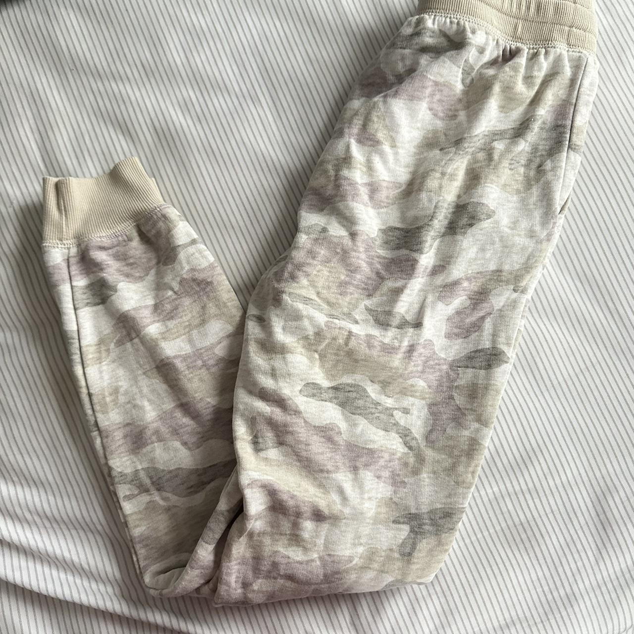 camo joggers 💜🤍 - Depop