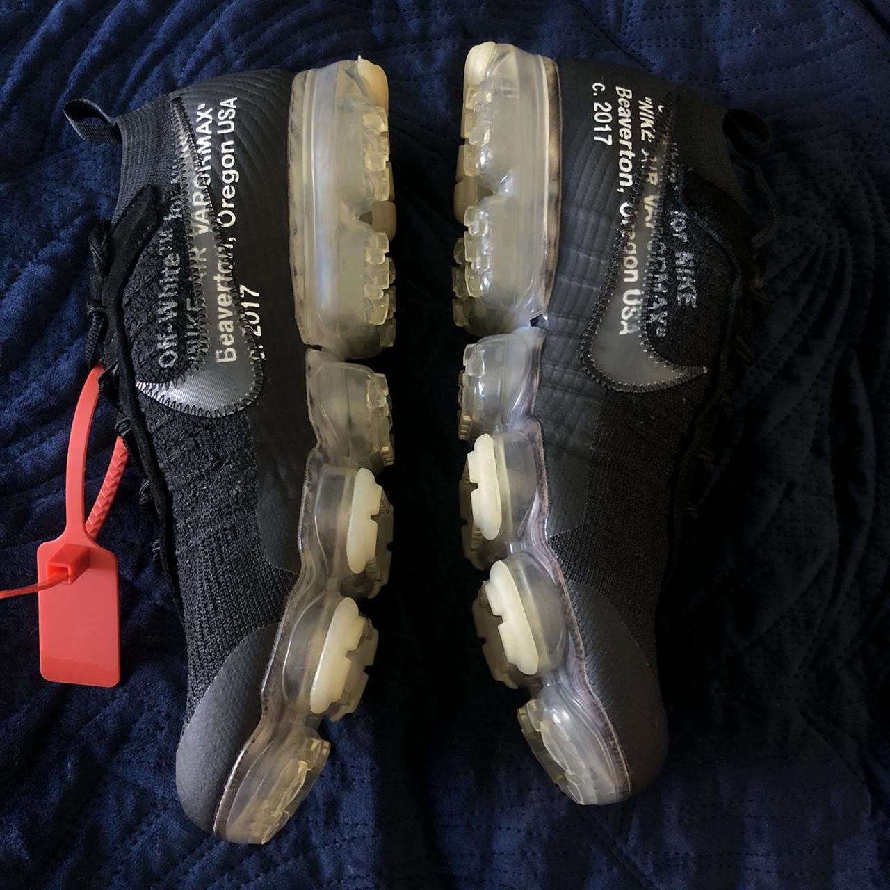 Off white vapormax black bottom online