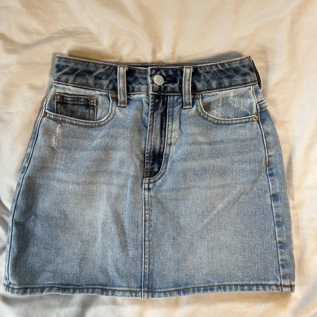 Pacsun Jean Skirt Light wash with Dark pockets... - Depop