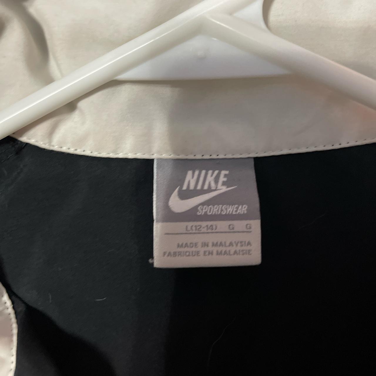 Nike Women's Black and White Jacket (3)