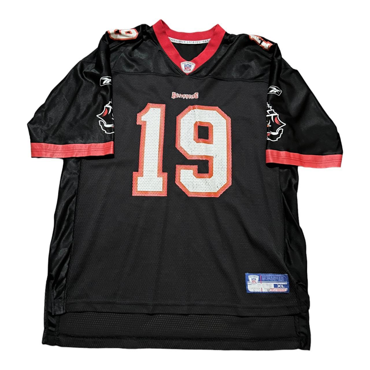 black buccaneers jersey