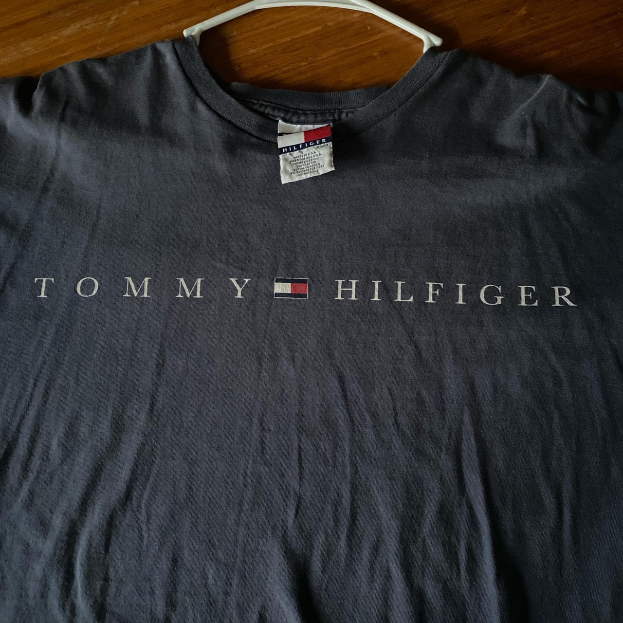 Tommy Hilfiger Men's Navy T-shirt | Depop