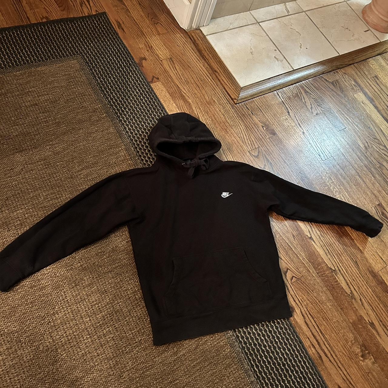 Nike hoodie Size medium 10/10 condition - Depop