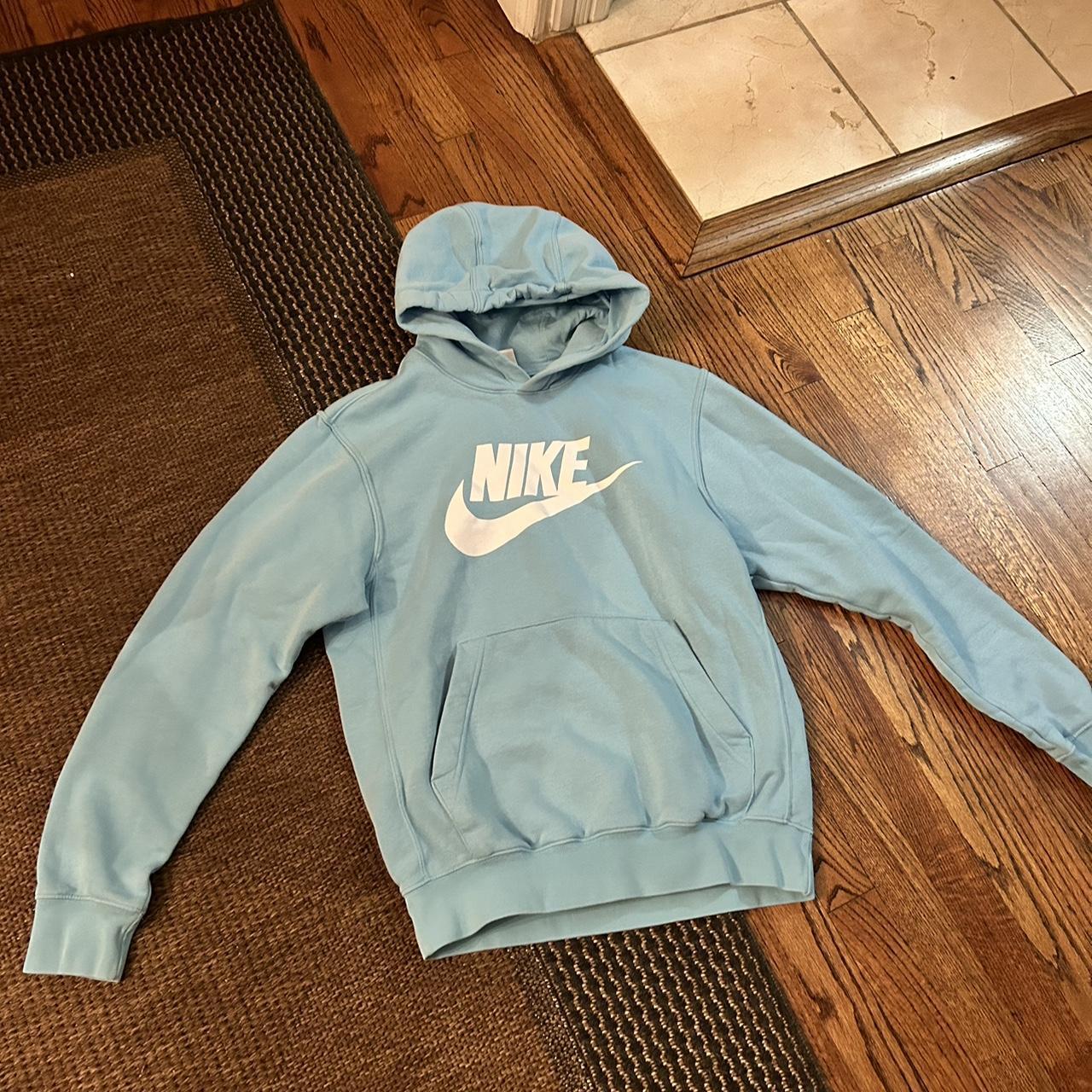 Light blue discount nike hoodie mens