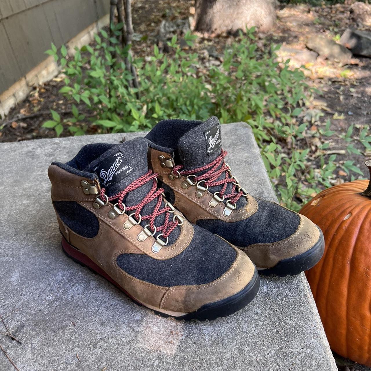 Danner Jag Wool hiking boots - only worn a few times... - Depop