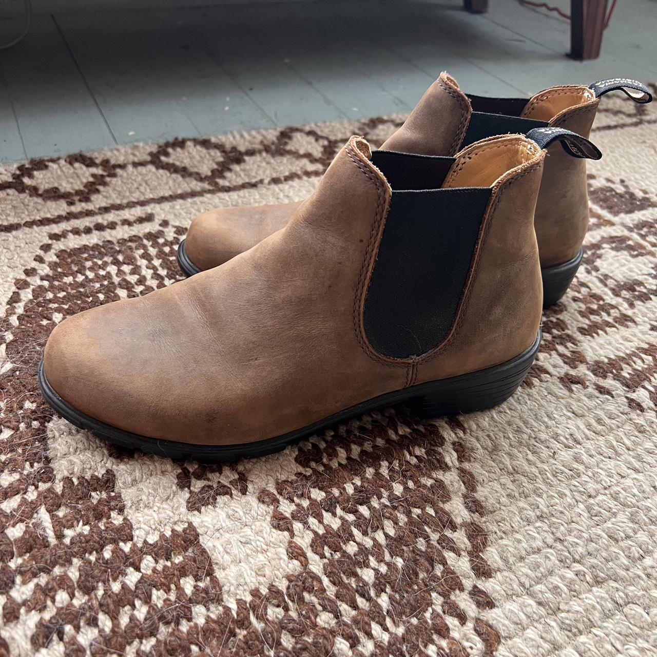 blundstones boots