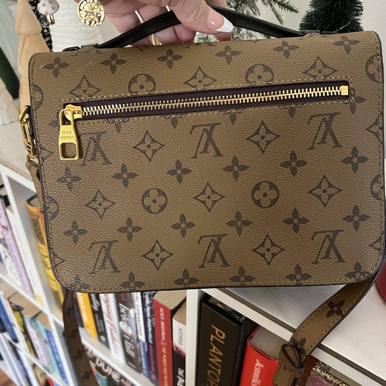 SOLD!!!! New Louis Vuitton Metis reverse pochette. - Depop