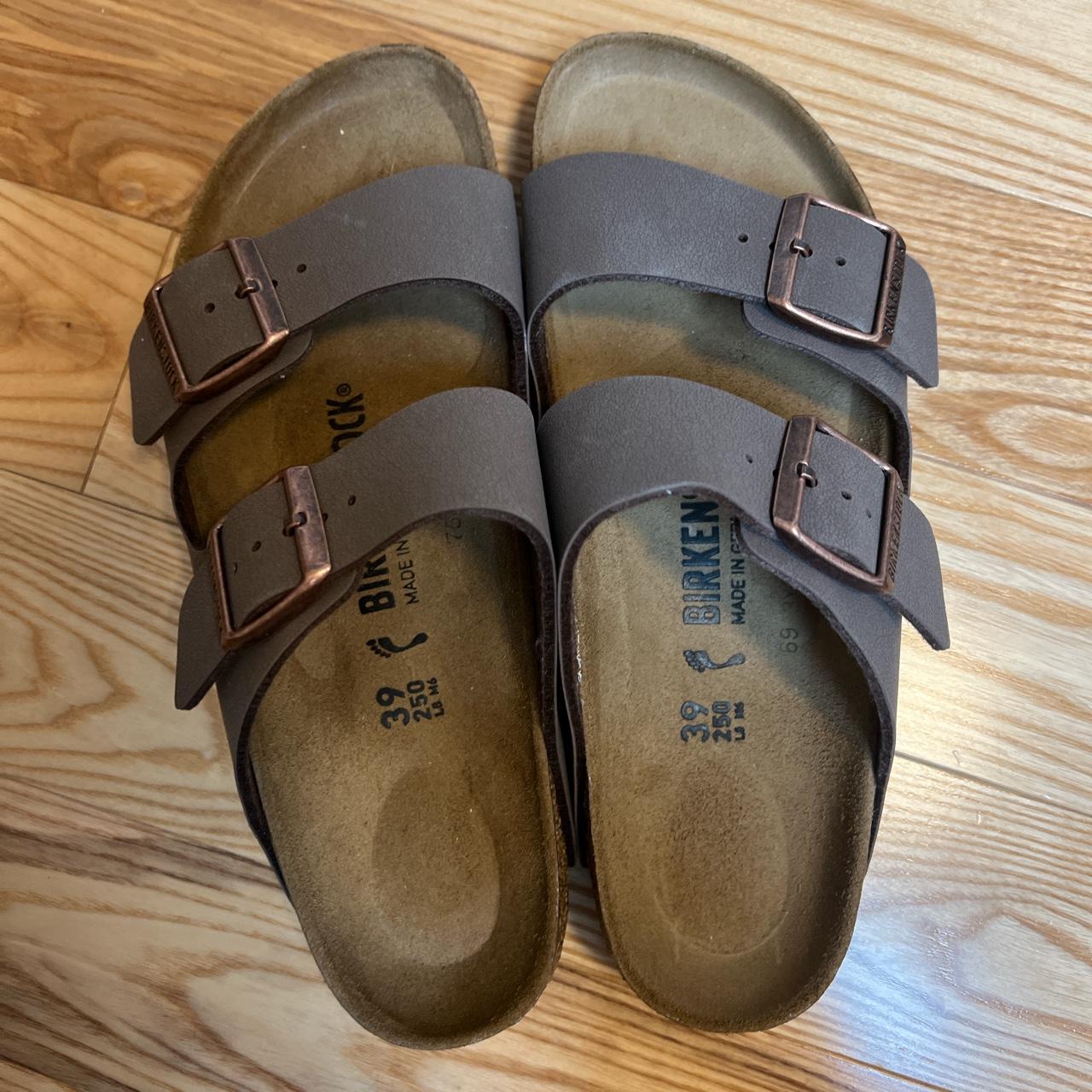 BRAND NEW BIRKENSTOCK size 39 Never worn - Depop